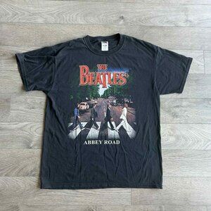 Vintage 1990s The Beatles “Abbey Road” Tee • Fruit of the Loom • Men’s L